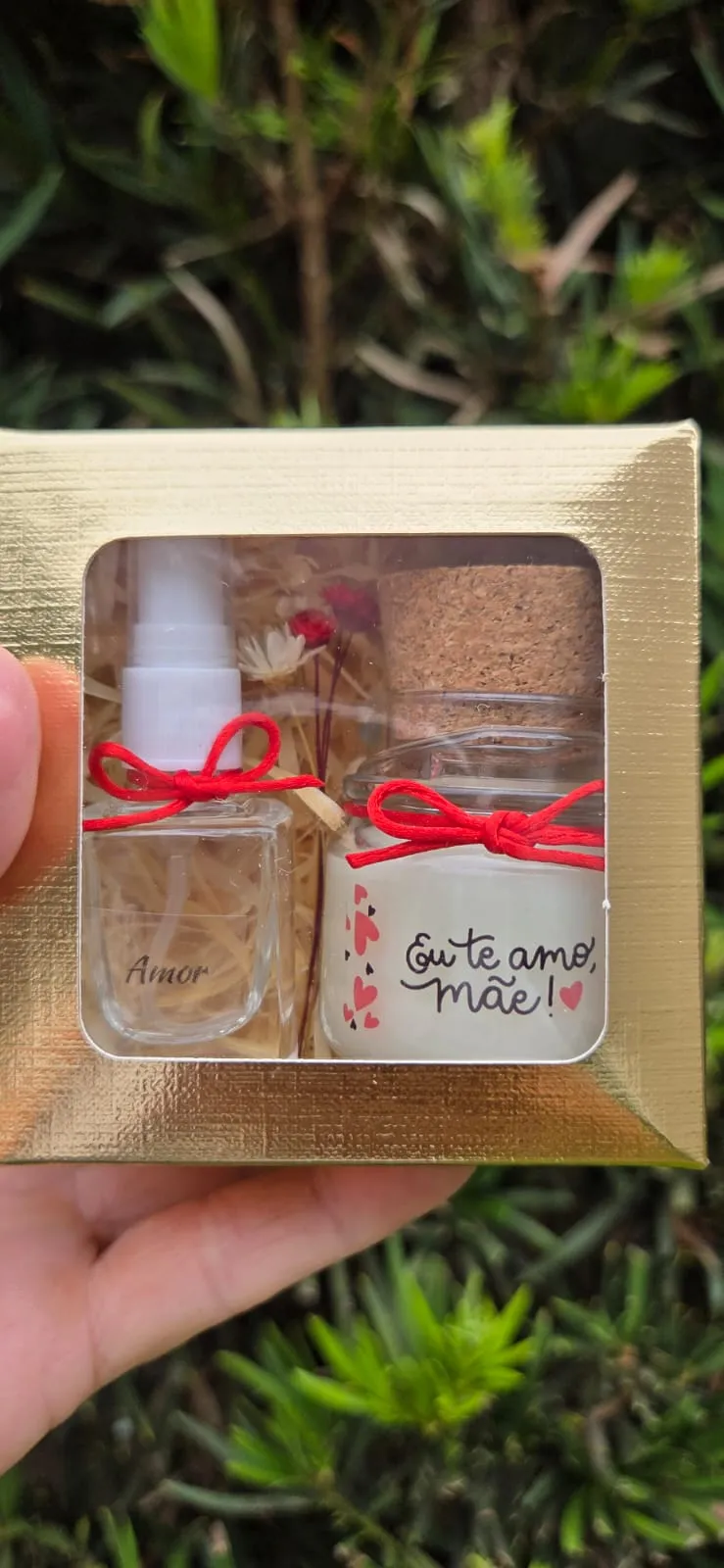 Box com vela 30 g e mini home spray