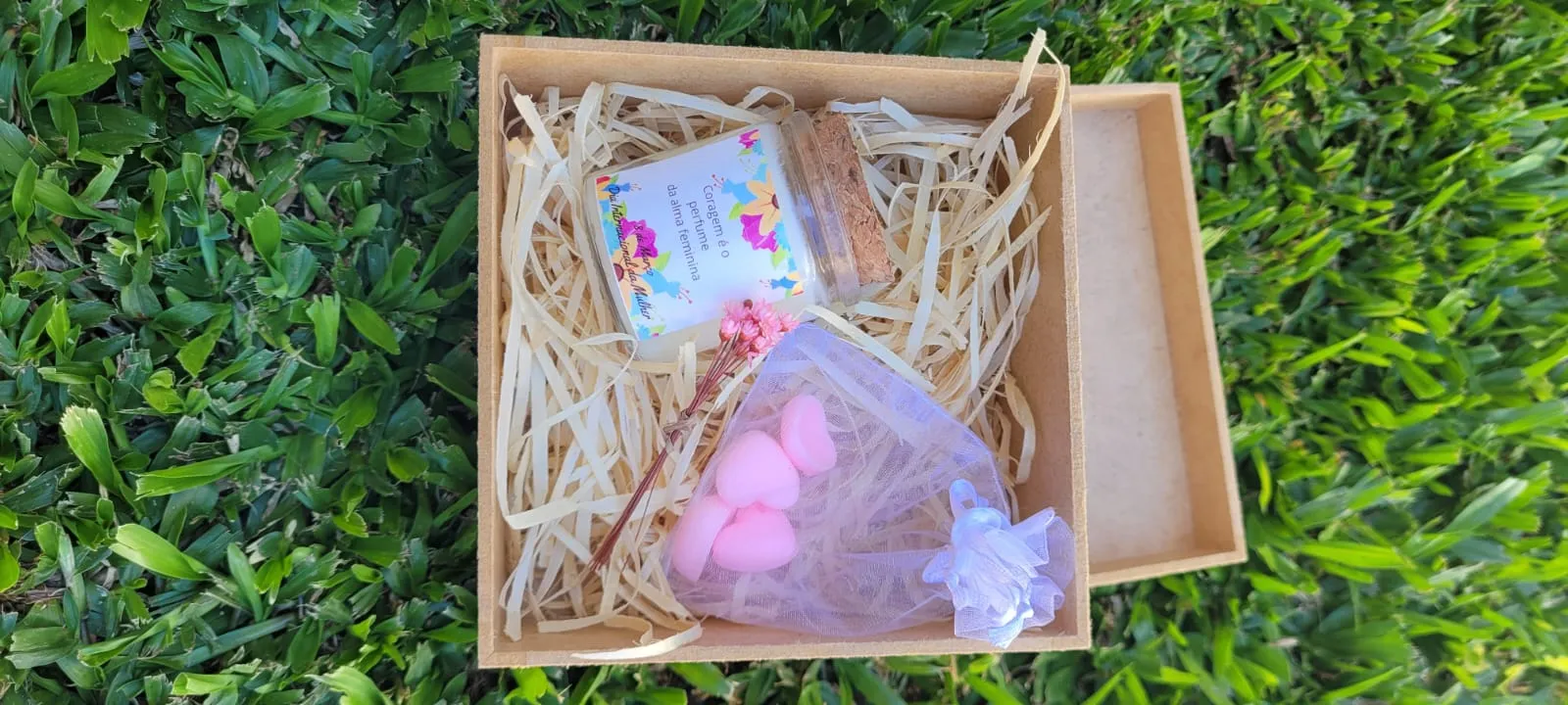 Box presente com vela 40 g, sachê e mini sabonetes, foto 2