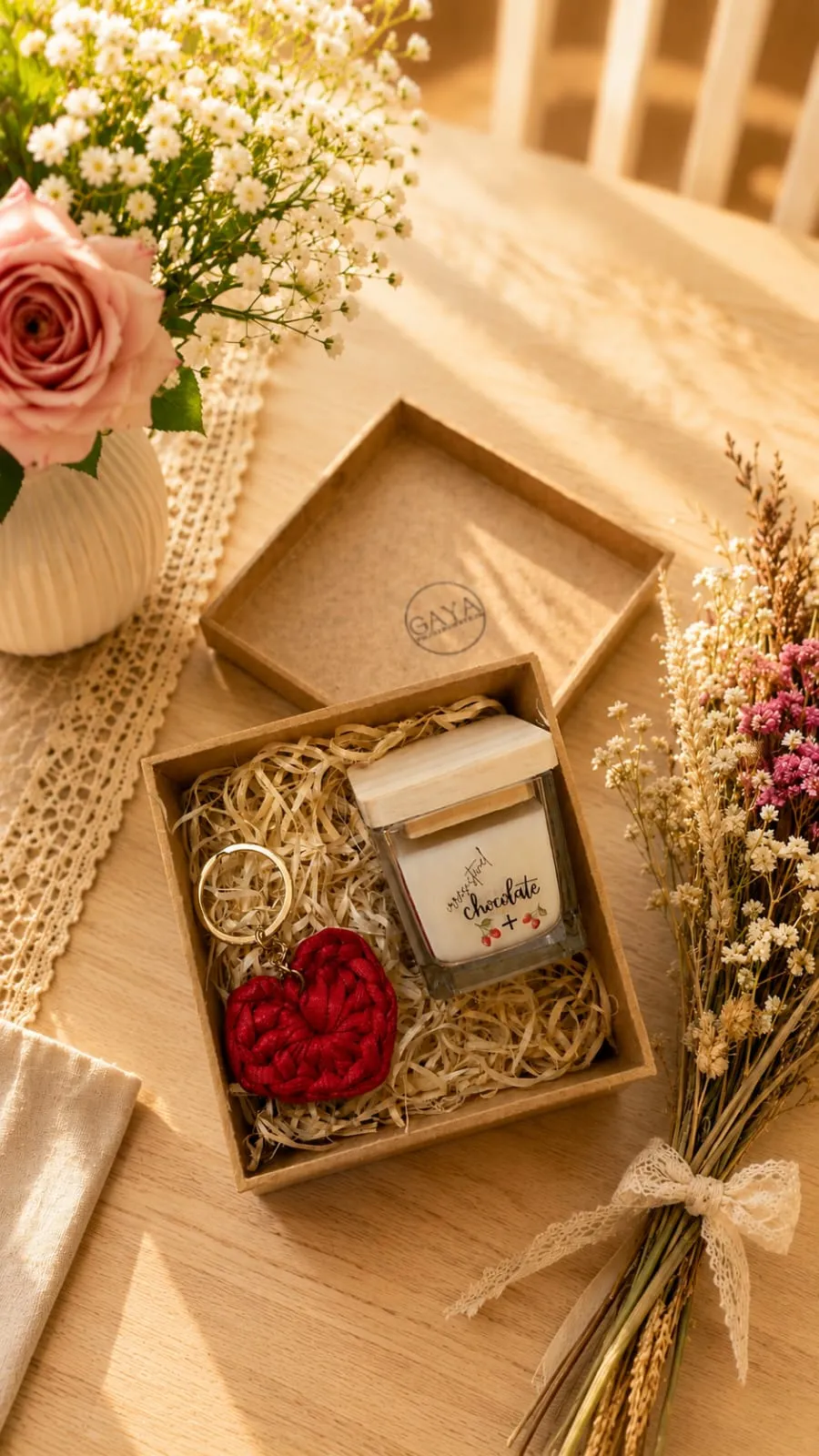Kit vela cubo 70 g com chaveiro de crochê, foto 5
