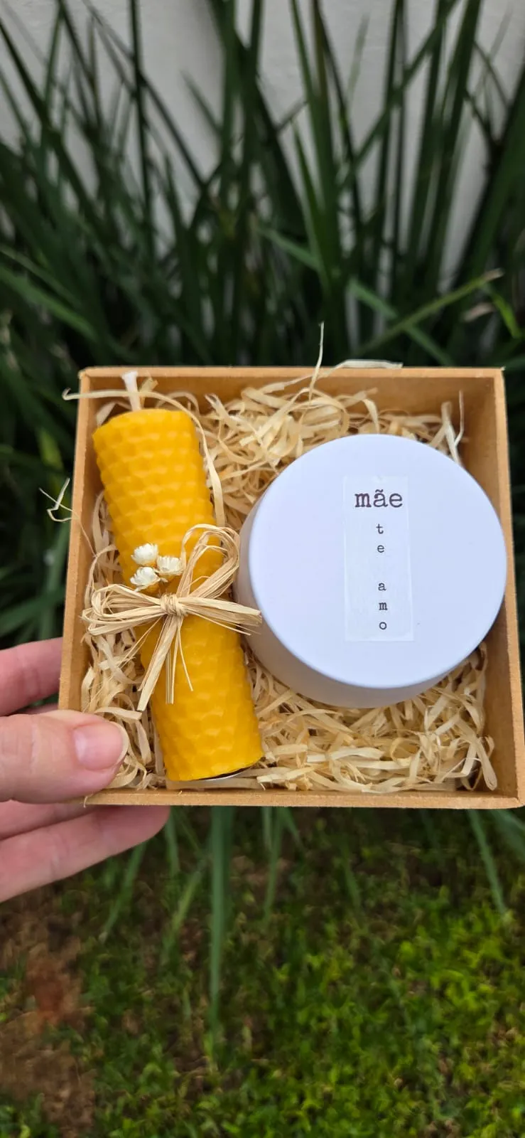 Box MDF com vela de cera de abelha e vela 120 g